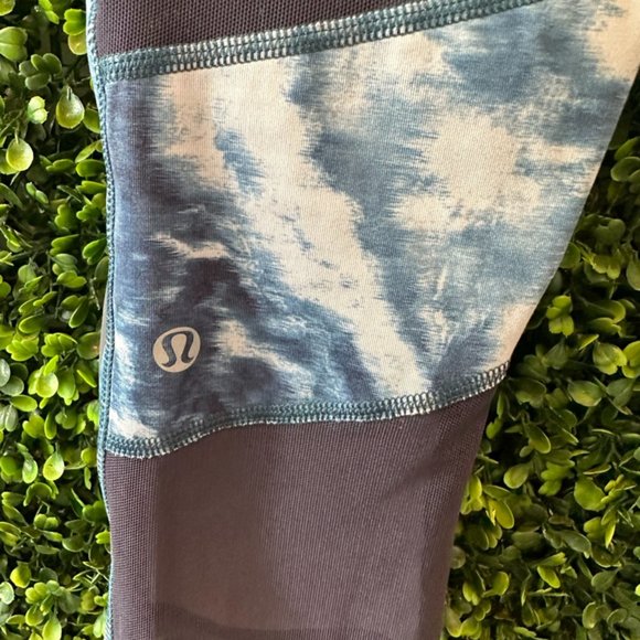 (P249) 🍋 LULULEMON CROP LEGGINGS w/MESH - Picture 4 of 6
